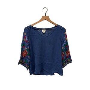 Fig and Flower Embroidered Light weight Blouse size PSmall